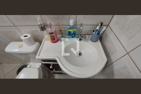 Casa à venda com 180m², 4 quartos e 3 vagasBanheiro Quarto 4 suíte