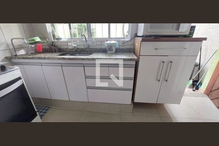 Casa à venda com 180m², 4 quartos e 3 vagasCozinha