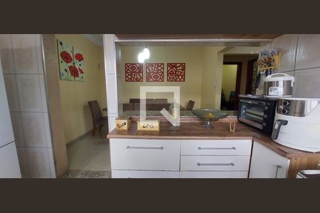 Casa à venda com 180m², 4 quartos e 3 vagasCozinha