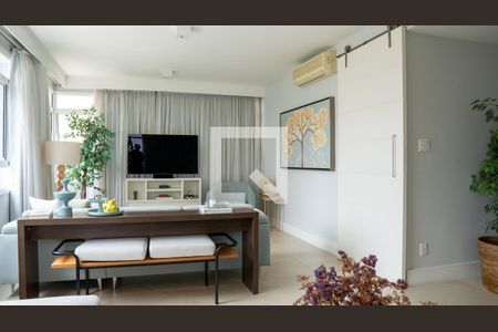 Sala de apartamento à venda com 3 quartos, 210m² em Santa Cecília, São Paulo