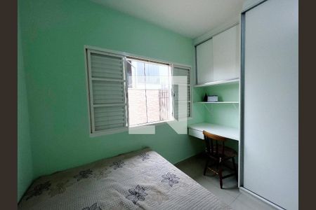 Casa à venda com 193m², 4 quartos e 4 vagasQuarto 