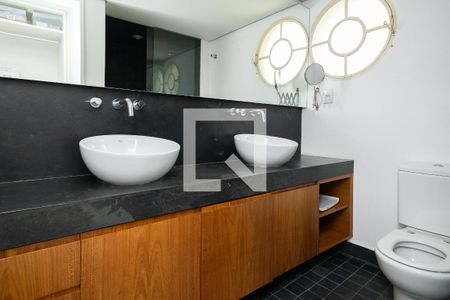 Apartamento à venda com 132m², 3 quartos e 1 vagaBanheiro - Suíte 