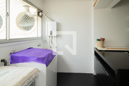 Apartamento à venda com 132m², 3 quartos e 1 vagaÁrea de Serviço