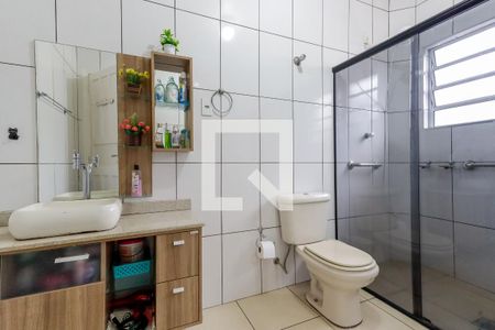 Casa à venda com 249m², 3 quartos e 2 vagas Casa à venda com 249m², 3 quartos e 2 vagasBanheiro