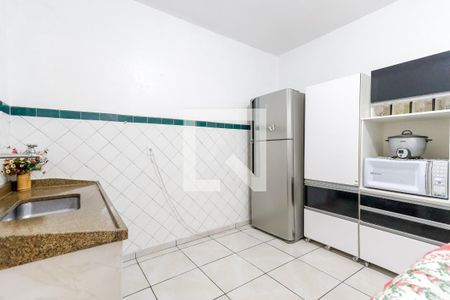 Casa à venda com 249m², 3 quartos e 2 vagas Casa à venda com 249m², 3 quartos e 2 vagasCozinha