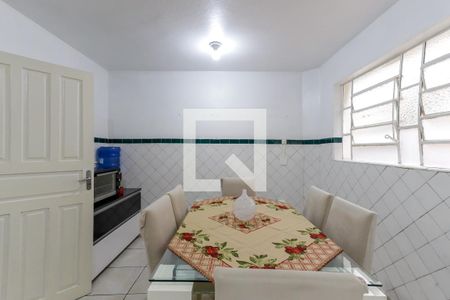 Casa à venda com 249m², 3 quartos e 2 vagas Casa à venda com 249m², 3 quartos e 2 vagasCopa