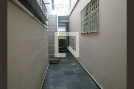 Casa para alugar com 125m², 2 quartos e 1 vagaCorredor Lateral