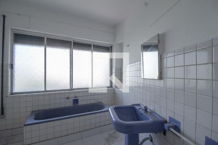 Apartamento para alugar com 155m², 3 quartos e sem vagaBanheiro