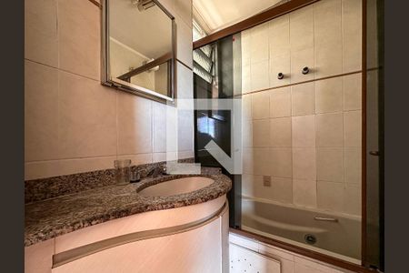 Apartamento à venda com 120m², 4 quartos e 2 vagasBanheiro Suíte