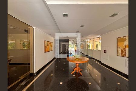 Apartamento à venda com 120m², 4 quartos e 2 vagasHall Social Bloco