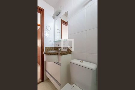 Apartamento à venda com 115m², 3 quartos e 2 vagas Apartamento à venda com 115m², 3 quartos e 2 vagasBanheiro Social