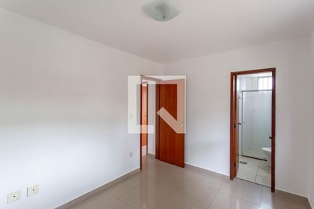 Apartamento à venda com 115m², 3 quartos e 2 vagas Apartamento à venda com 115m², 3 quartos e 2 vagasSuíte