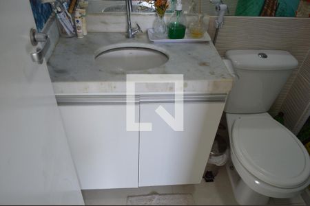 Apartamento à venda com 72m², 3 quartos e 1 vagaBanheiro da suíte