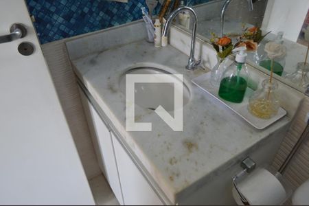 Apartamento à venda com 72m², 3 quartos e 1 vagaBanheiro da suíte