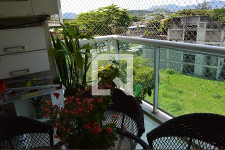 Apartamento à venda com 72m², 3 quartos e 1 vagaVaranda