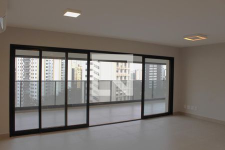 Apartamento para alugar com 3 quartos, 151m² em Água Branca, São Paulo