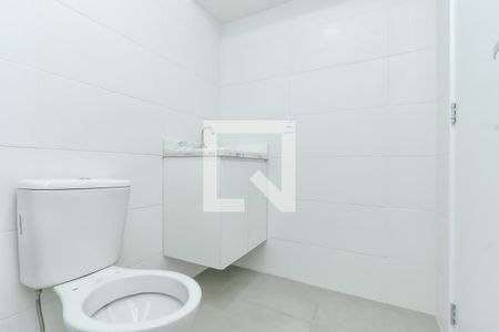 Banheiro de kitnet/studio para alugar com 1 quarto, 24m² em Sé, São Paulo