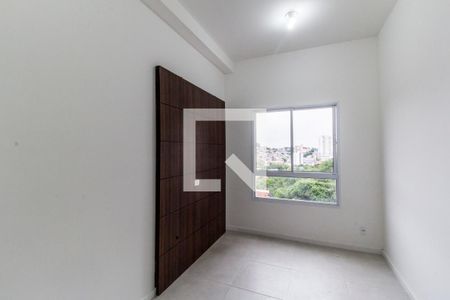 Sala de TV de apartamento à venda com 1 quarto, 42m² em Jardim Tupanci, Barueri