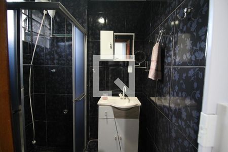 Banheiro de apartamento à venda com 1 quarto, 34m² em Guajuviras, Canoas