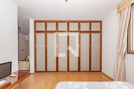 Apartamento à venda com 300m², 4 quartos e 3 vagasSuite