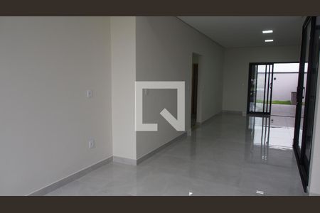 Sala de casa de condomínio à venda com 3 quartos, 135m² em Jardim Ermida I, Jundiaí