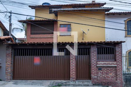 Casa à venda com 270m², 3 quartos e 2 vagasFachada