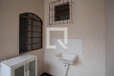 Casa à venda com 270m², 3 quartos e 2 vagasÁrea de serviço 