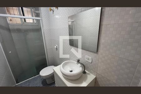 Banheiro  de apartamento para alugar com 1 quarto, 47m² em Pinheiros, São Paulo