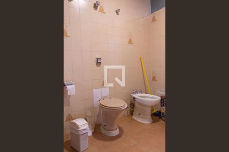 Casa à venda com 299m², 4 quartos e sem vagaBanheiro da Suíte