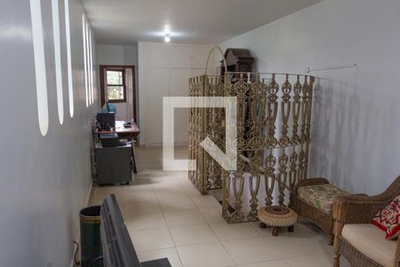 Casa à venda com 299m², 4 quartos e sem vagaEscritório