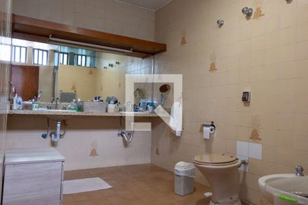 Casa à venda com 299m², 4 quartos e sem vagaBanheiro da Suíte