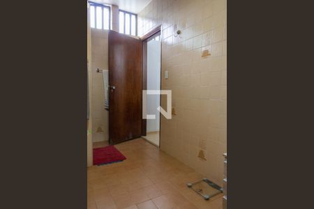 Casa à venda com 299m², 4 quartos e sem vagaBanheiro da Suíte