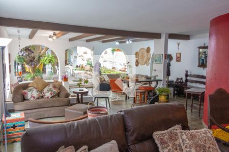 Sala de casa à venda com 4 quartos, 299m² em Butantã, São Paulo