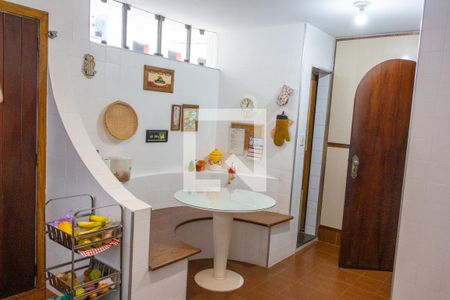 Casa à venda com 299m², 4 quartos e sem vagaCozinha