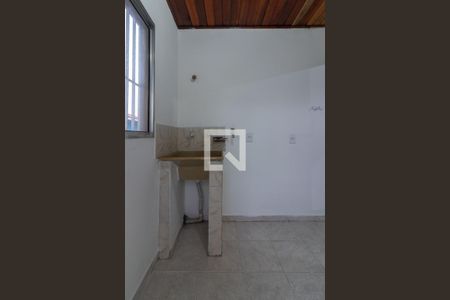 Casa para alugar com 75m², 2 quartos e sem vagaÁrea de Serviço