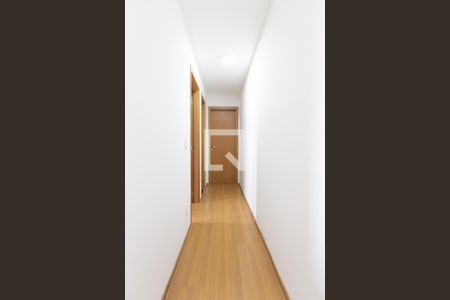 Corredor de apartamento para alugar com 2 quartos, 43m² em Vila Cosmopolita, São Paulo