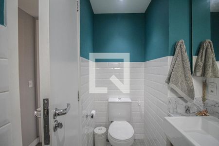 Apartamento à venda com 64m², 1 quarto e 2 vagas Apartamento à venda com 64m², 1 quarto e 2 vagasBanheiro da Suíte