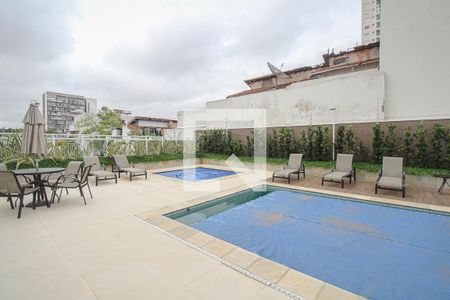 Apartamento à venda com 64m², 1 quarto e 2 vagas Apartamento à venda com 64m², 1 quarto e 2 vagasÁrea comum - Piscina