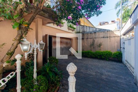 Casa à venda com 199m², 4 quartos e 4 vagas Casa à venda com 199m², 4 quartos e 4 vagasÁrea comum