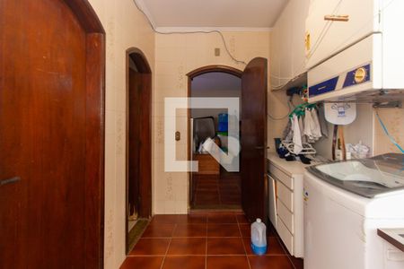 Casa à venda com 199m², 4 quartos e 4 vagas Casa à venda com 199m², 4 quartos e 4 vagasÁrea de Serviço