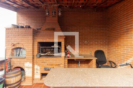 Casa à venda com 199m², 4 quartos e 4 vagas Casa à venda com 199m², 4 quartos e 4 vagasÁrea comum