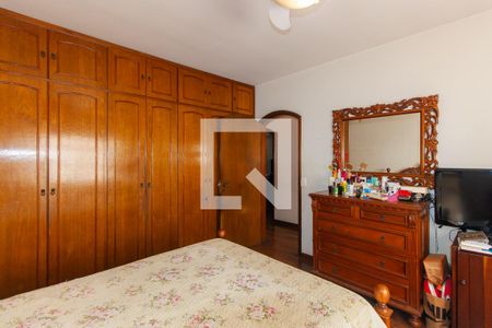 Casa à venda com 199m², 4 quartos e 4 vagas Casa à venda com 199m², 4 quartos e 4 vagasSuíte 2