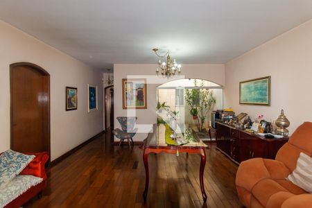Sala de casa à venda com 4 quartos, 199m² em Jardim Avelino, São Paulo
