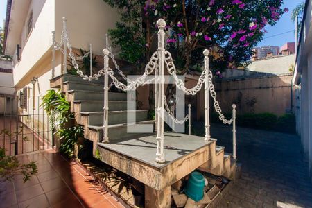 Casa à venda com 199m², 4 quartos e 4 vagas Casa à venda com 199m², 4 quartos e 4 vagasÁrea comum