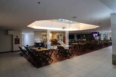 Apartamento para alugar com 85m², 2 quartos e 2 vagasRestaurante