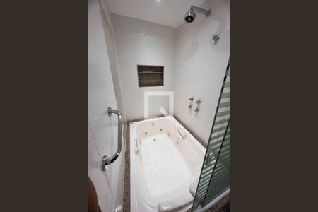 Apartamento para alugar com 85m², 2 quartos e 2 vagasBanheiro da Suíte