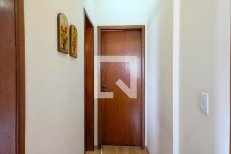 Corredor de apartamento à venda com 3 quartos, 88m² em Funcionários, Belo Horizonte