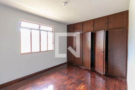Quarto 1 de casa para alugar com 3 quartos, 150m² em Monsenhor Messias, Belo Horizonte