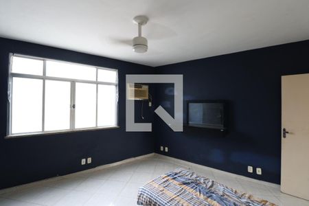 Quarto 2 de casa para alugar com 2 quartos, 100m² em Centro, São Gonçalo