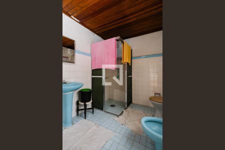 Banheiro de casa à venda com 1 quarto, 146m² em Vila Maria Luisa, São Paulo